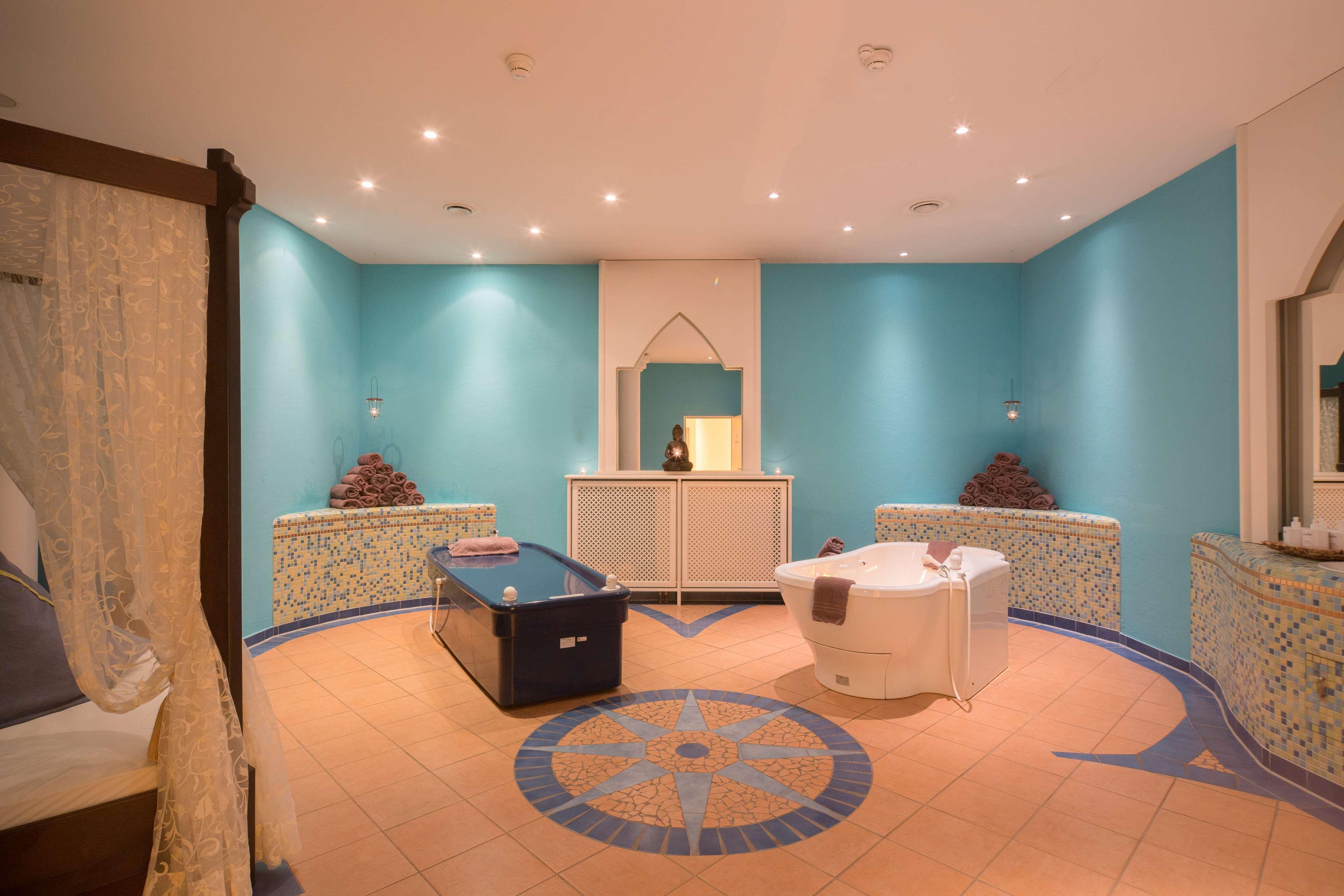 Hotel Western Premier Castanea 4*
