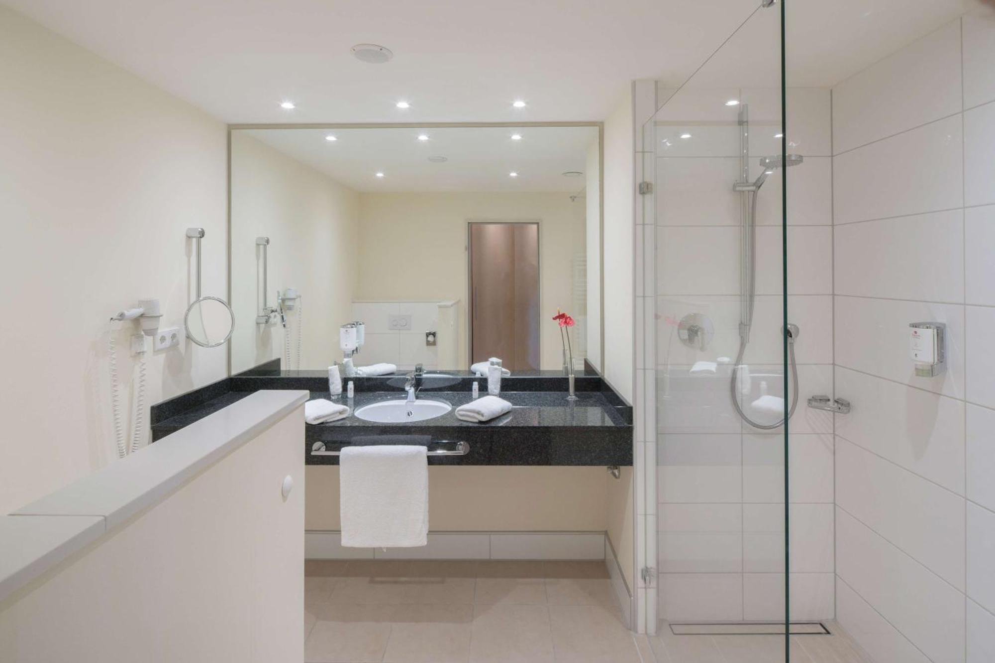 Western Premier Castanea Hotel